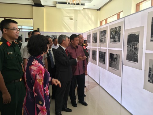 Khai mạc Triển lãm "Đường Hồ Chí Minh huyền thoại" trên đất Lào thời kỳ 1961- 1975 - ảnh 1